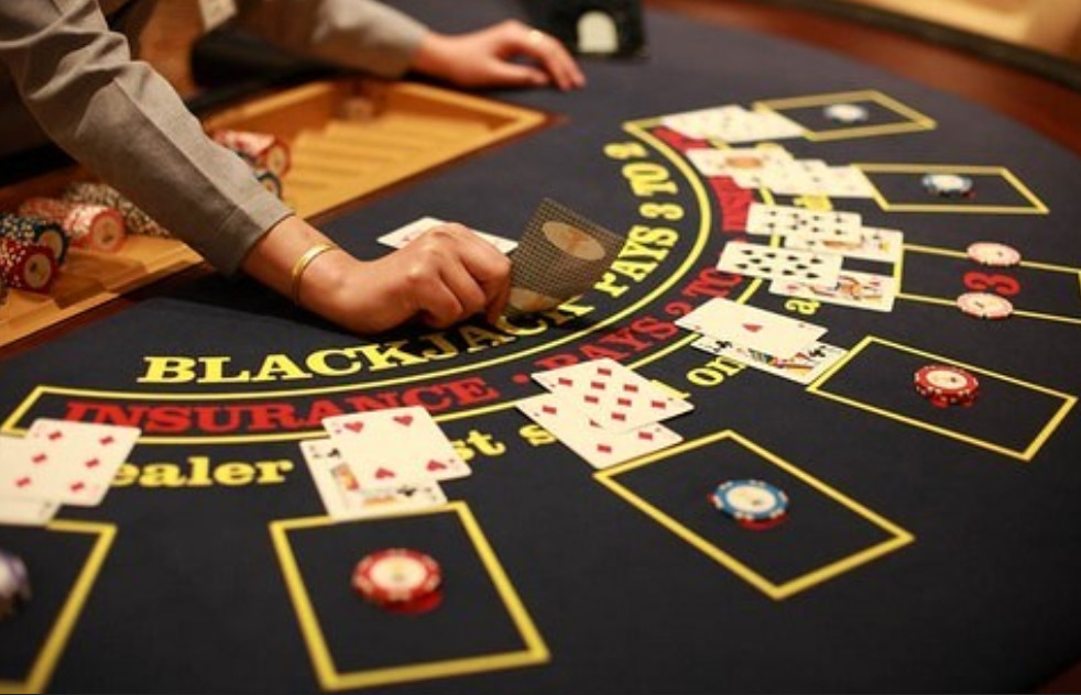 4 lucky pin ups play slot