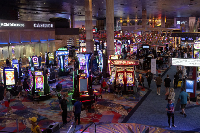 casino slot dolphins pearl