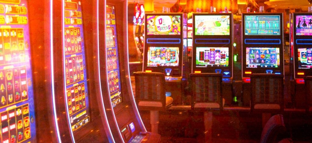 Triple Crown slot machine