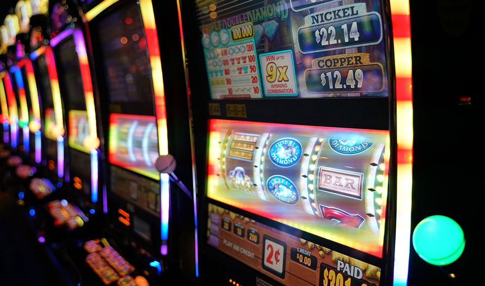 online casino dealer